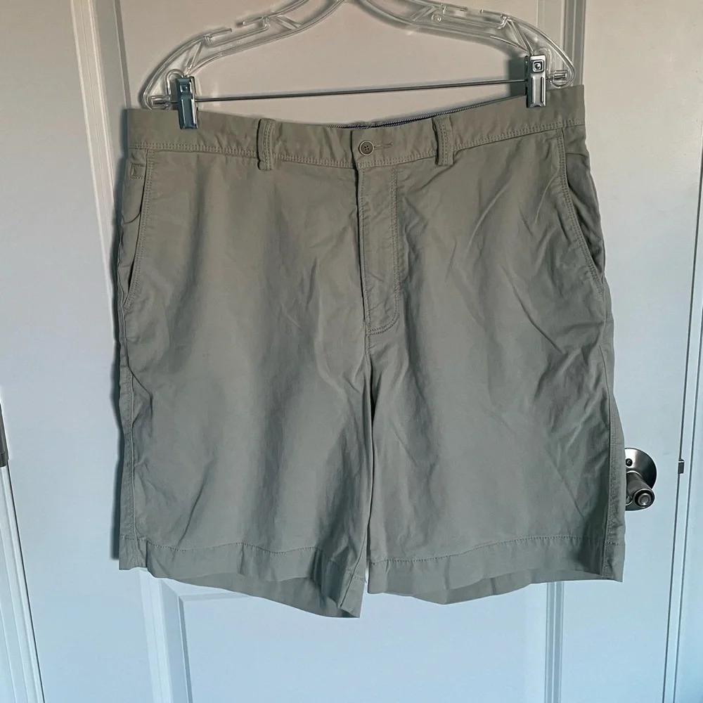 Tommy Bahama Khaki Chino Shorts cotton tencel 18852